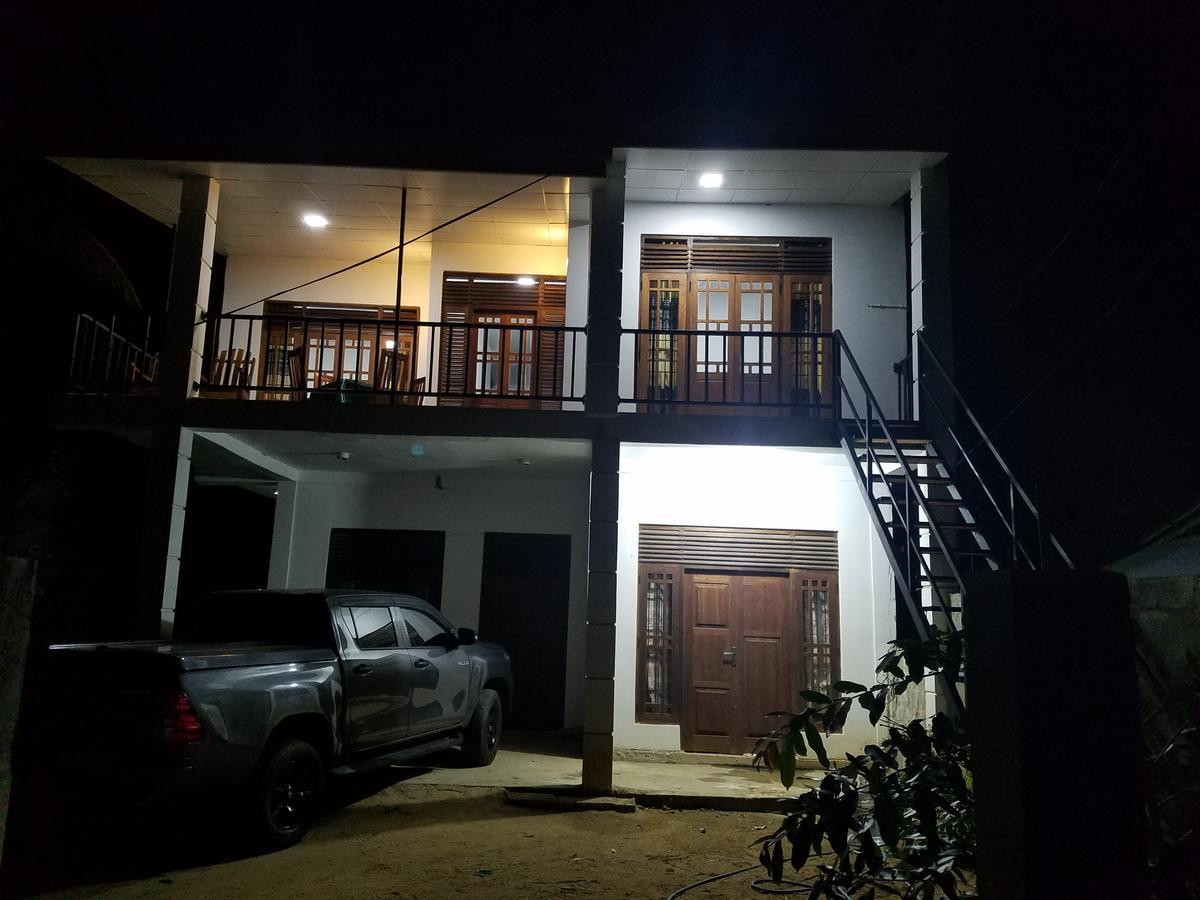 Yashumi Homestay Dambulla Bagian luar foto