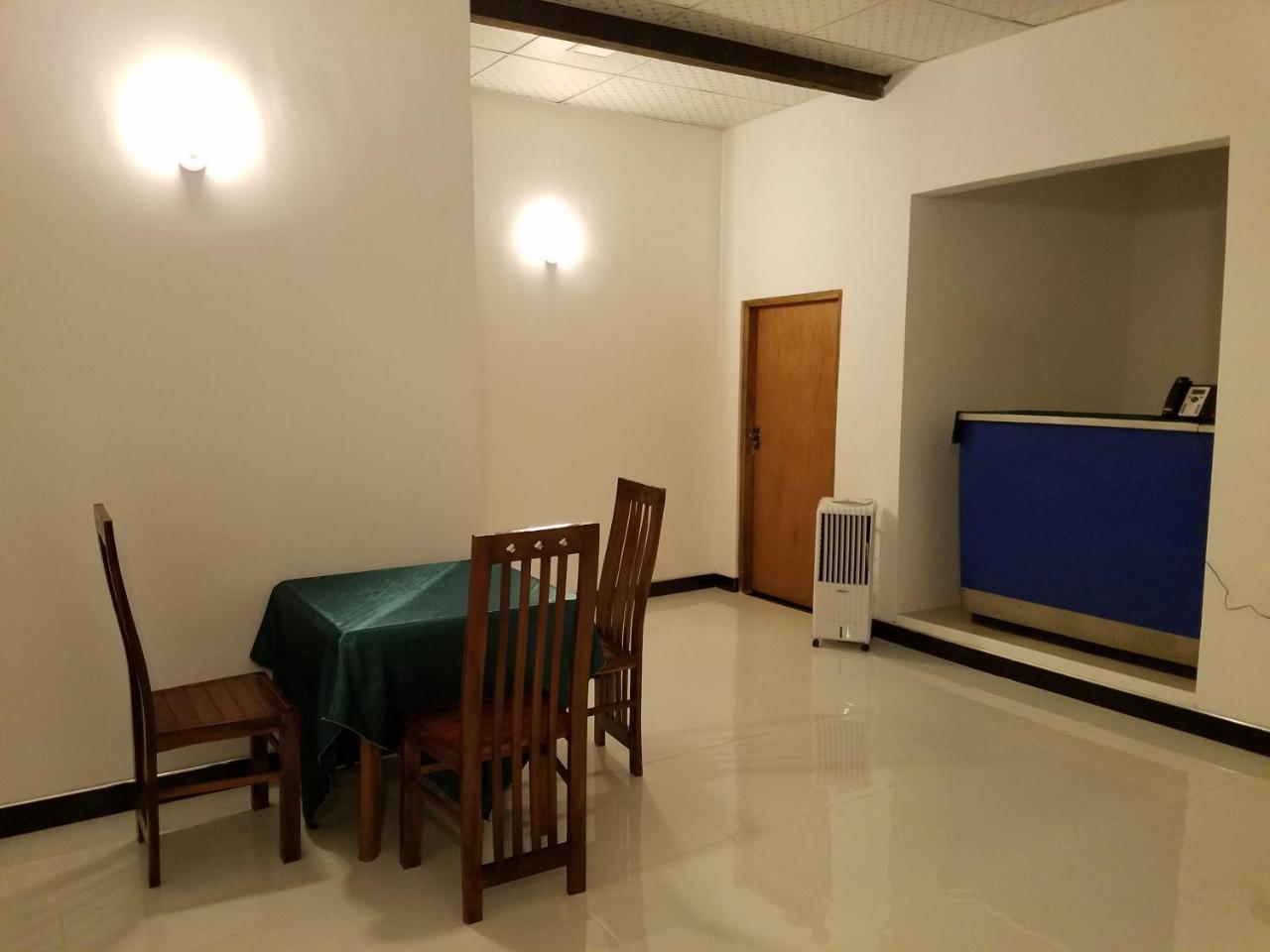 Yashumi Homestay Dambulla Bagian luar foto