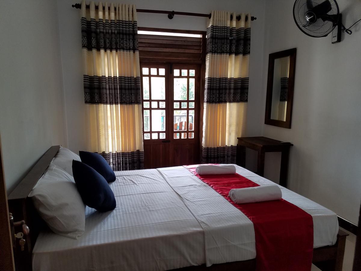 Yashumi Homestay Dambulla Bagian luar foto